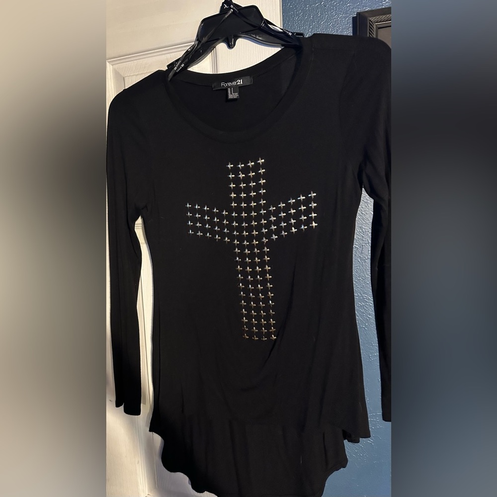 Forever 21 hi-low long sleeve top